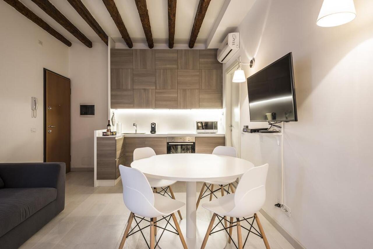Myplace Santa Maria Formosa Apartment Venesia Bagian luar foto