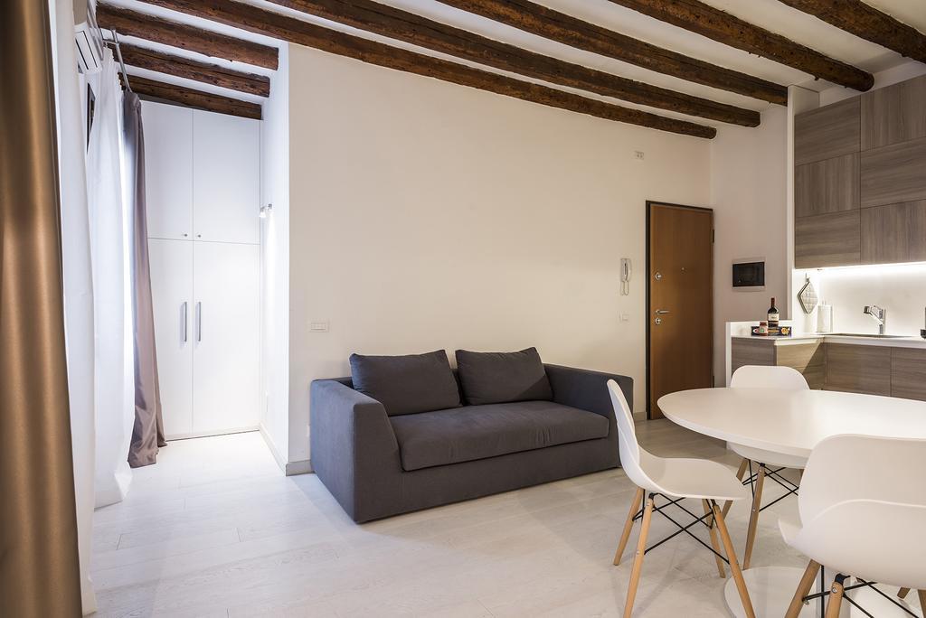Myplace Santa Maria Formosa Apartment Venesia Bagian luar foto